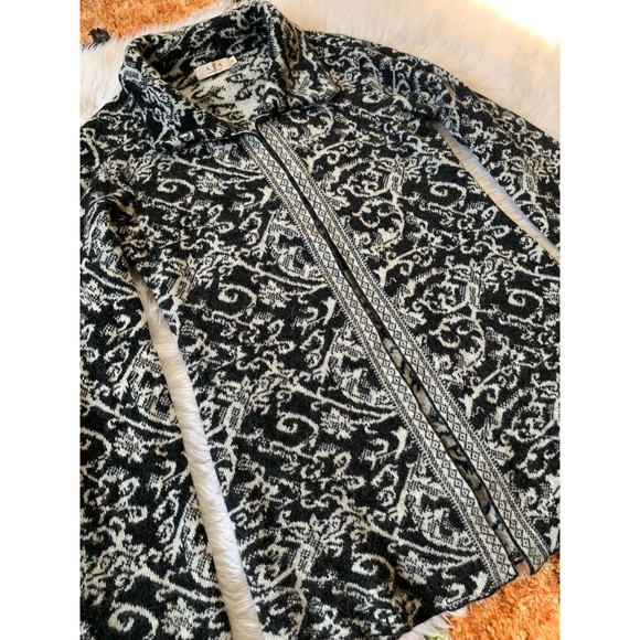 A.Ida italian wool Cardigan - Picture 4 of 9